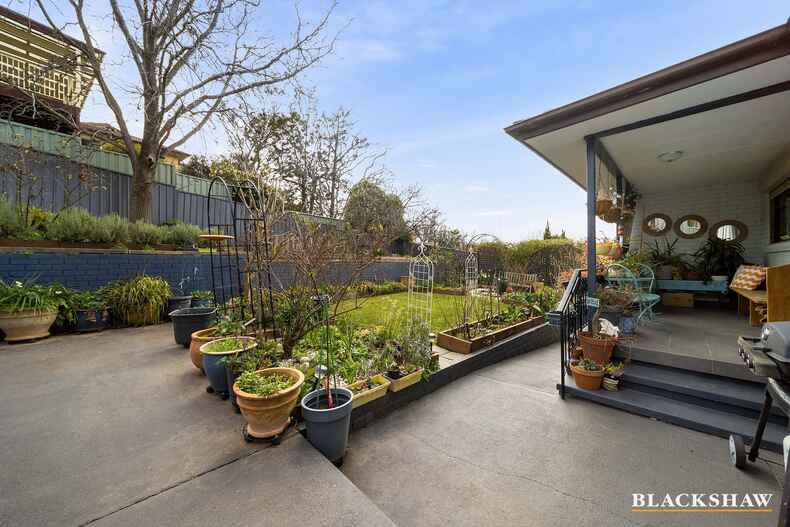 12 Cassinia Street Crestwood