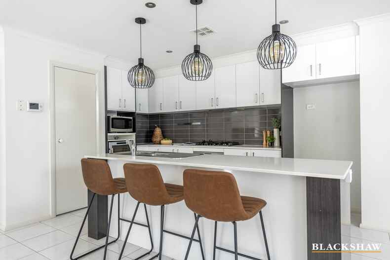 112 Lance Hill Avenue Dunlop 112 Lance Hill Avenue Dunlop