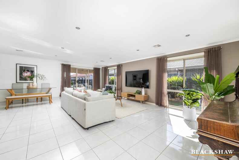 112 Lance Hill Avenue Dunlop 112 Lance Hill Avenue Dunlop