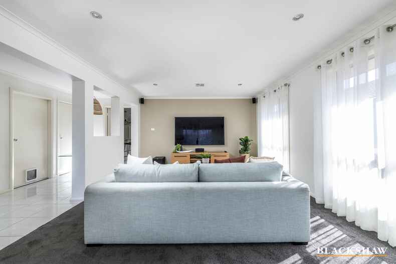 112 Lance Hill Avenue Dunlop 112 Lance Hill Avenue Dunlop