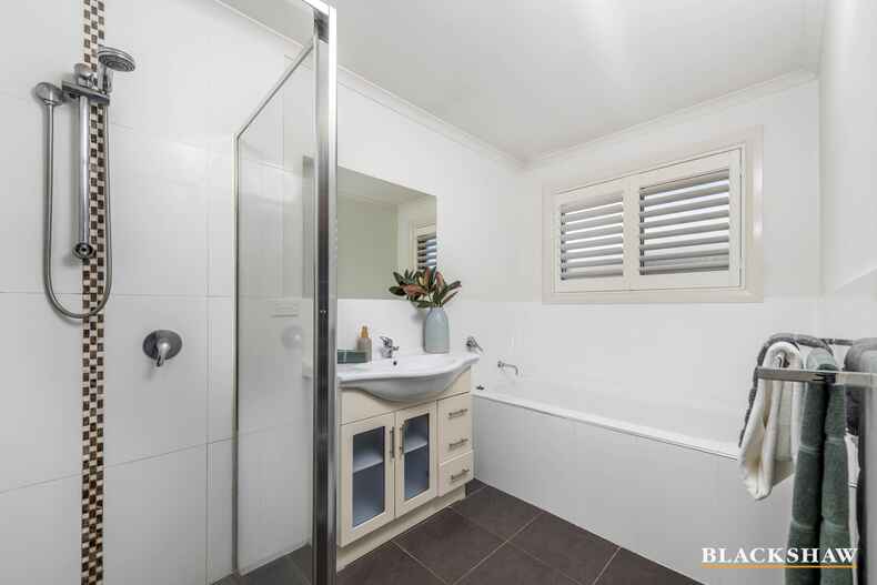 112 Lance Hill Avenue Dunlop 112 Lance Hill Avenue Dunlop