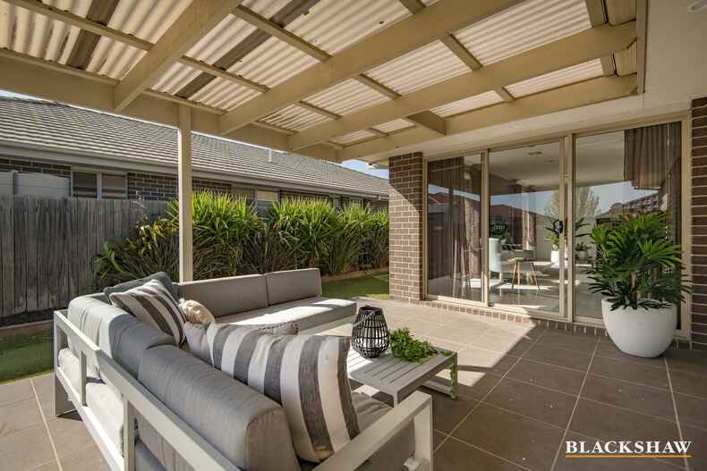 112 Lance Hill Avenue Dunlop 112 Lance Hill Avenue Dunlop