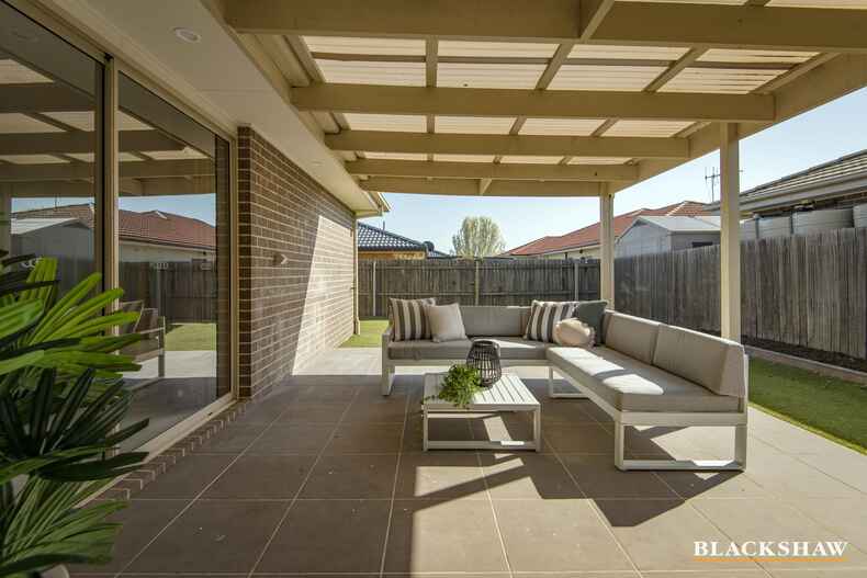 112 Lance Hill Avenue Dunlop 112 Lance Hill Avenue Dunlop