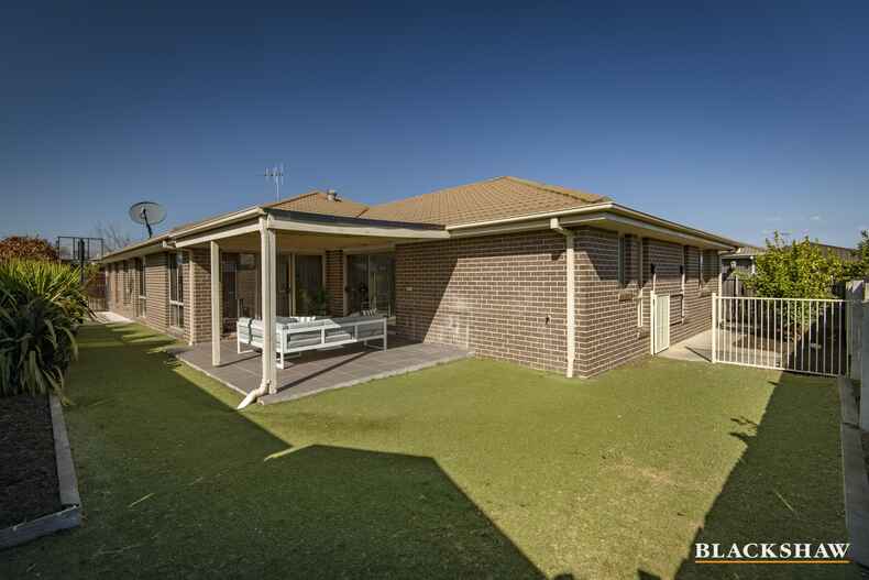 112 Lance Hill Avenue Dunlop 112 Lance Hill Avenue Dunlop