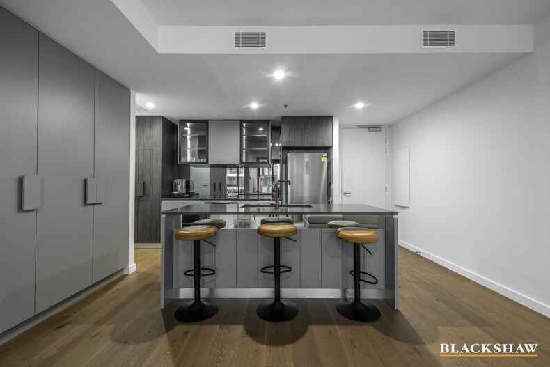 92/44 Constitution Avenue Parkes 92/44 Constitution Avenue Parkes