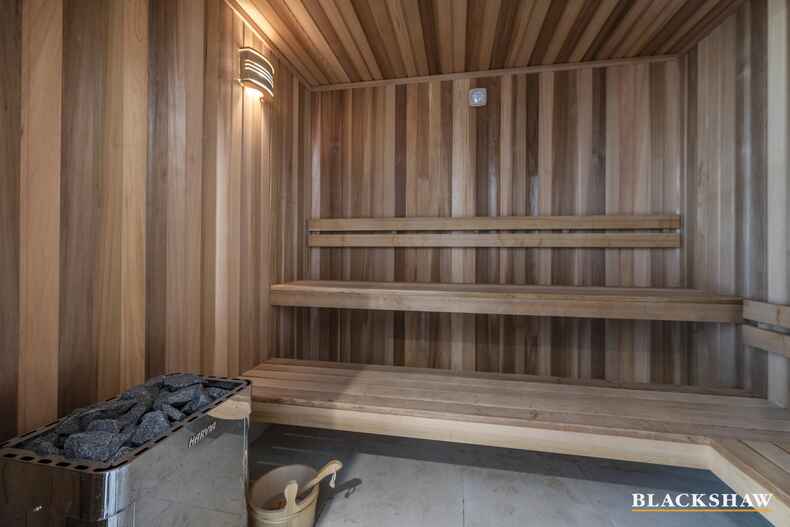 92/44 Constitution Avenue Parkes 92/44 Constitution Avenue Parkes