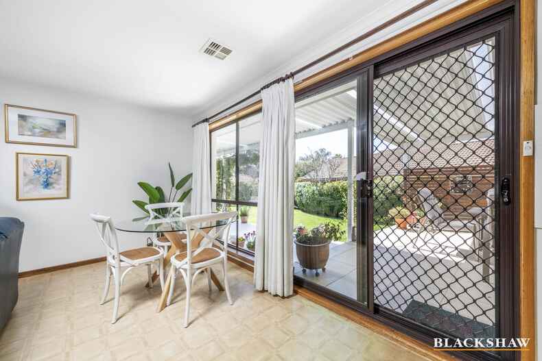 97 Cossington Smith Crescent Lyneham