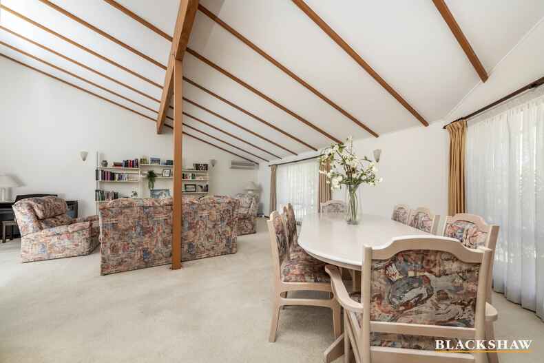 97 Cossington Smith Crescent Lyneham