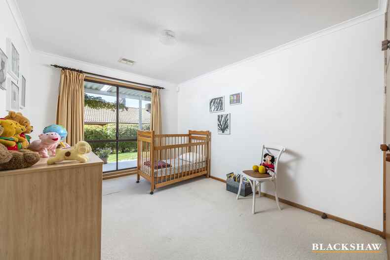 97 Cossington Smith Crescent Lyneham