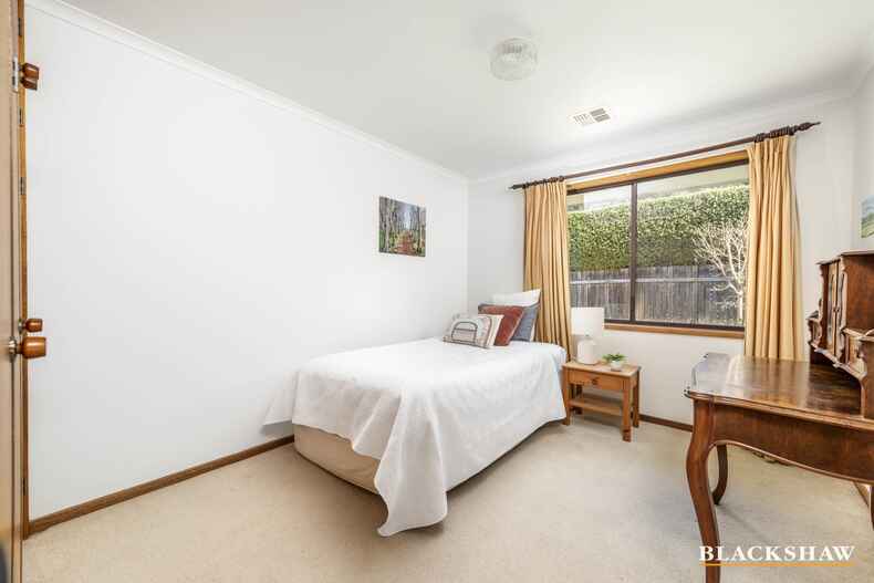 97 Cossington Smith Crescent Lyneham