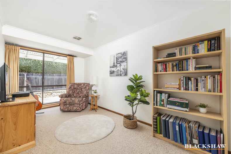 97 Cossington Smith Crescent Lyneham