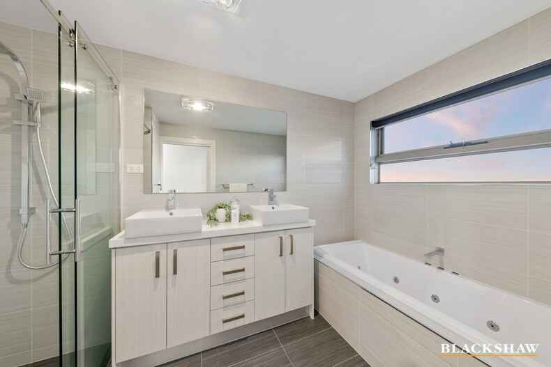 5 Volpato Street Forde 5 Volpato Street Forde