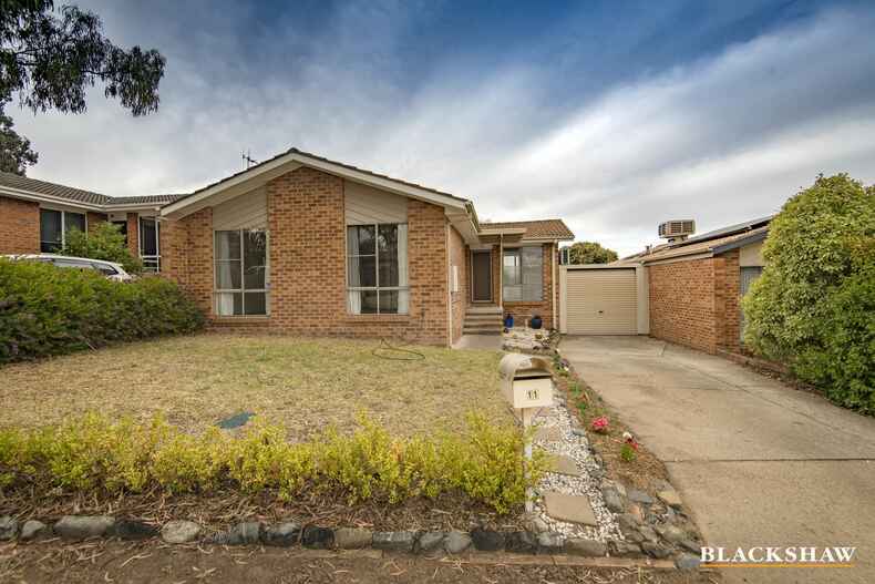 11 Revell Close Gordon 11 Revell Close Gordon