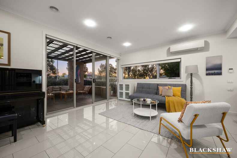 27 Abena Avenue Crace 27 Abena Avenue Crace