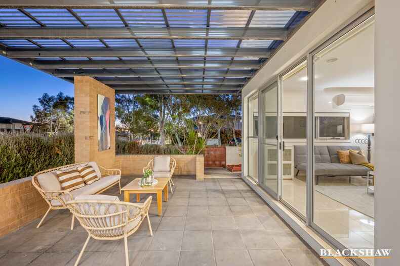 27 Abena Avenue Crace 27 Abena Avenue Crace