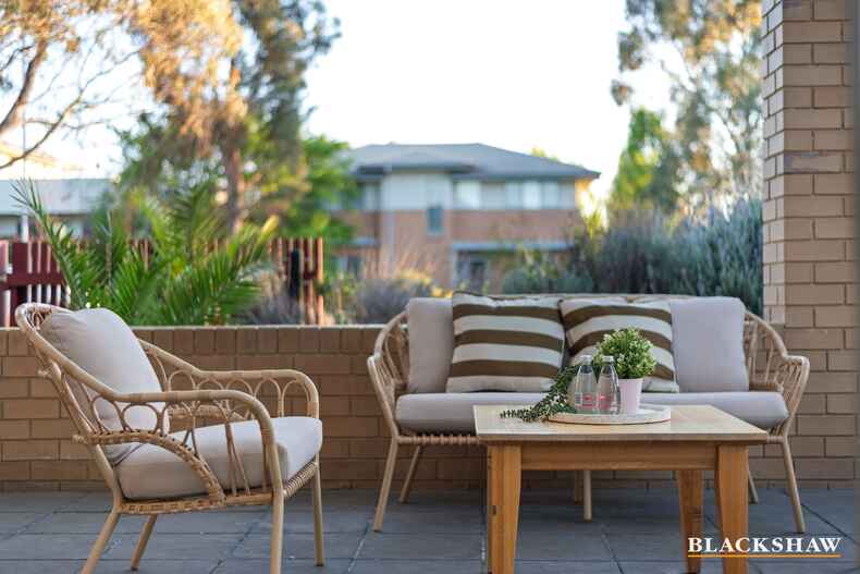 27 Abena Avenue Crace 27 Abena Avenue Crace