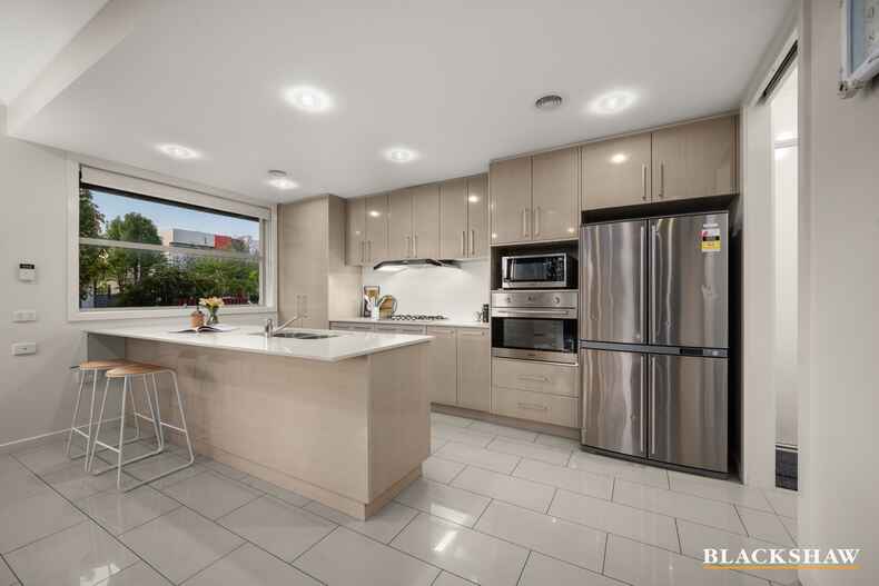 27 Abena Avenue Crace 27 Abena Avenue Crace