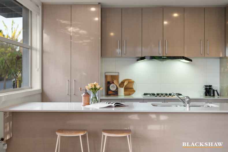 27 Abena Avenue Crace 27 Abena Avenue Crace