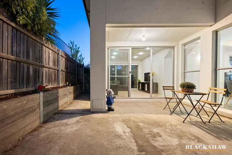 27 Abena Avenue Crace 27 Abena Avenue Crace