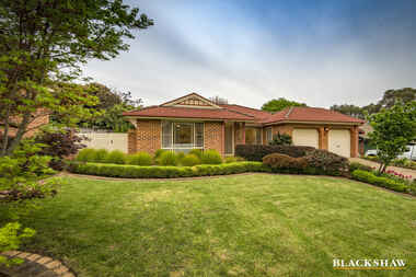 5 Clara Close Amaroo