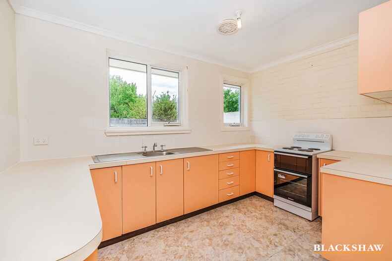 21 Cassinia Street O'Connor 21 Cassinia Street O'Connor