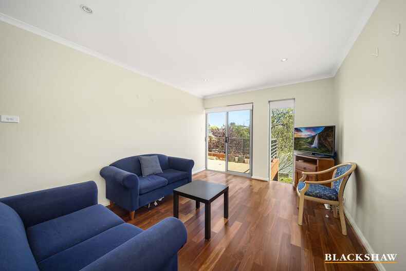 4/10 Coolac Place Braddon