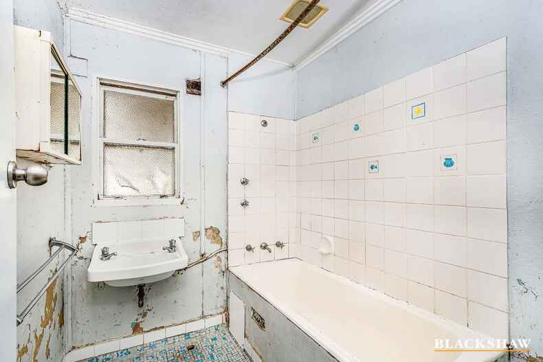 59 Novar Street Yarralumla 59 Novar Street Yarralumla