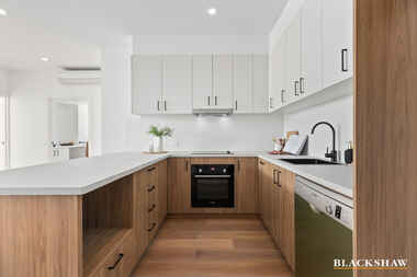 110/1 Braybrooke Street Bruce