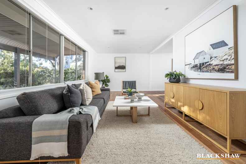8 Mackinolty Street Scullin 8 Mackinolty Street Scullin
