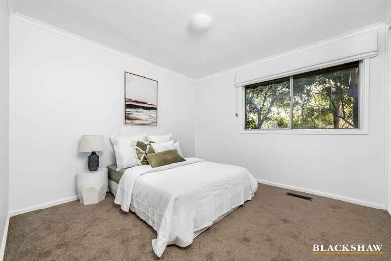 8 Mackinolty Street Scullin 8 Mackinolty Street Scullin