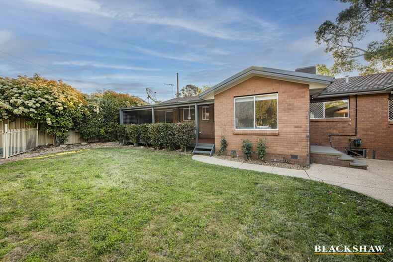 8 Mackinolty Street Scullin 8 Mackinolty Street Scullin