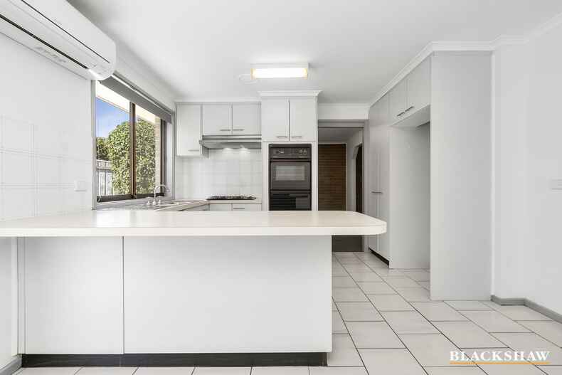 10/27 Lightfoot Crescent Florey 10/27 Lightfoot Crescent Florey