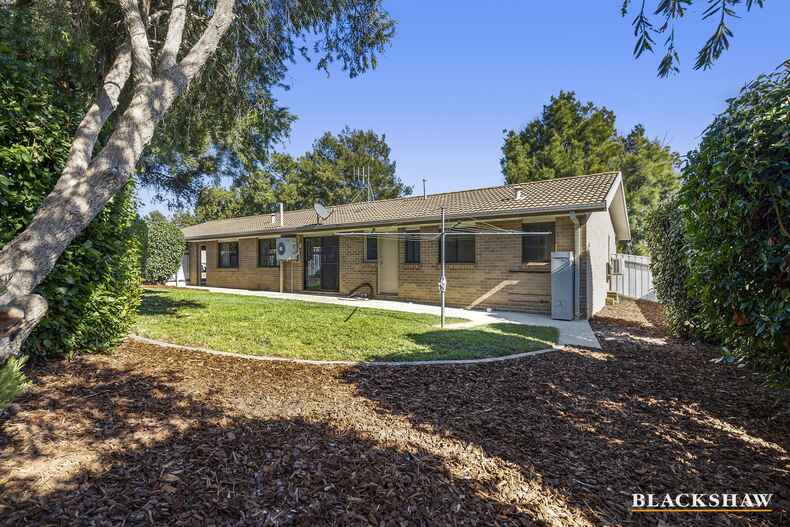 10/27 Lightfoot Crescent Florey 10/27 Lightfoot Crescent Florey