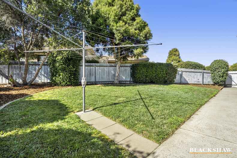 10/27 Lightfoot Crescent Florey 10/27 Lightfoot Crescent Florey