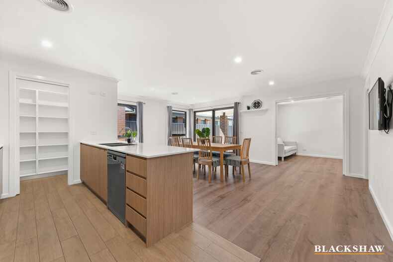 24 Lorraway Street Holt 24 Lorraway Street Holt