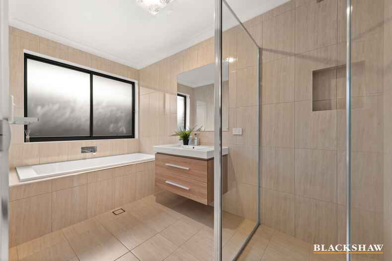 24 Lorraway Street Holt 24 Lorraway Street Holt