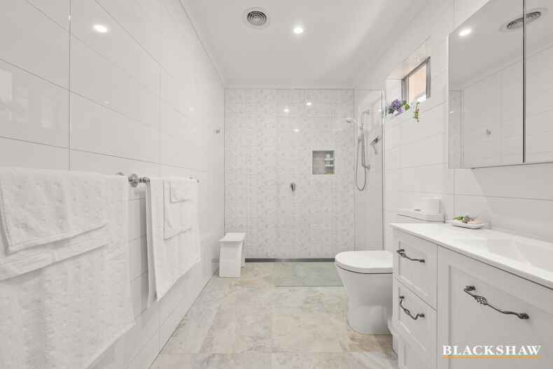 21 Aurora Close Mawson