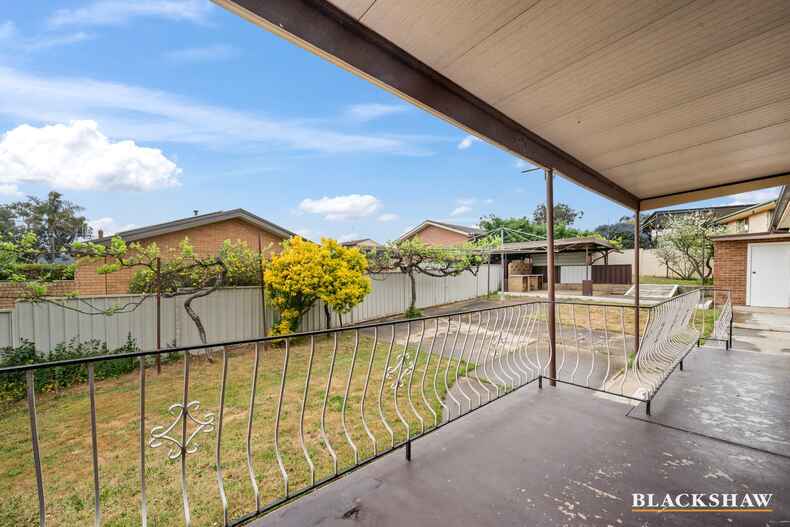 8 Michael Parade Karabar