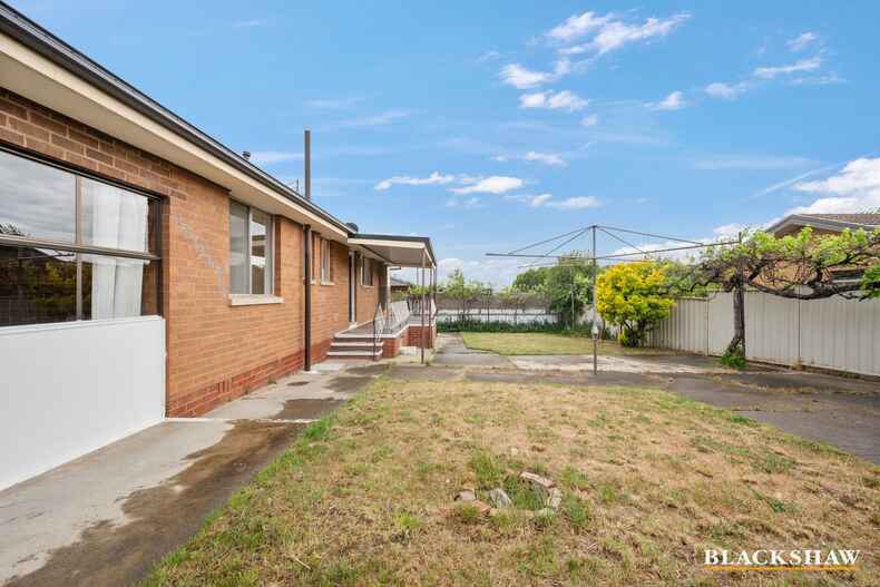 8 Michael Parade Karabar