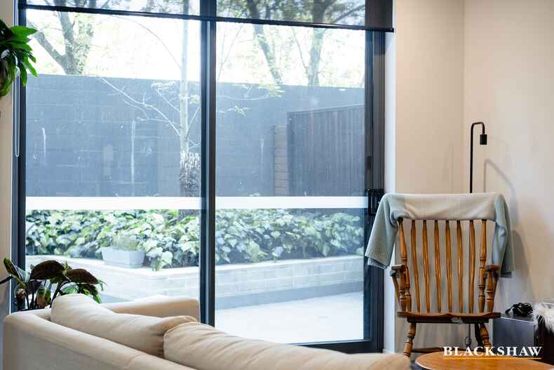 254/7 Irving Street Phillip