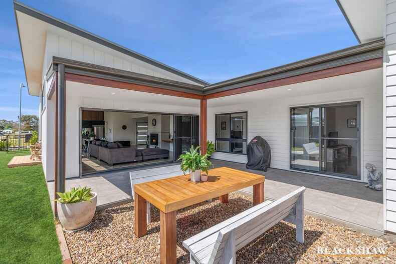 22 Woolabar Drive Broulee 22 Woolabar Drive Broulee