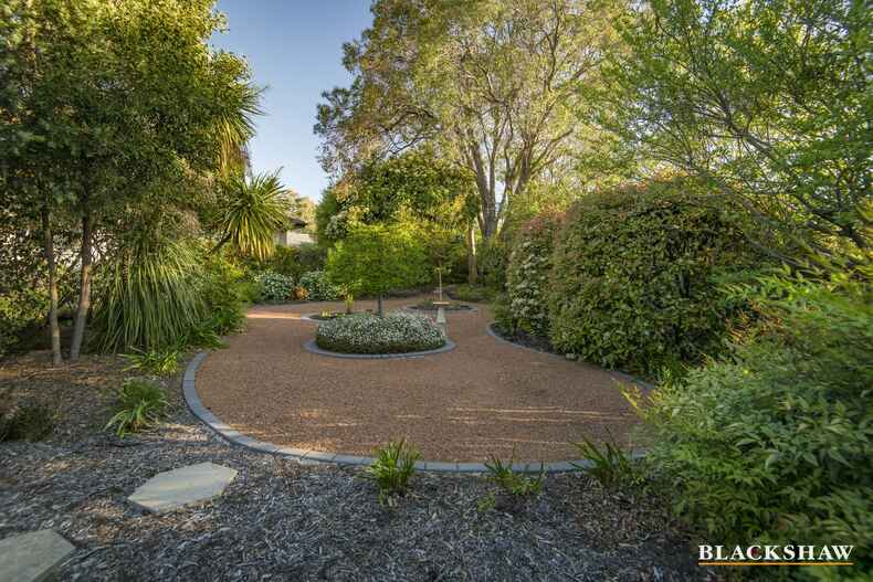 8 Mowle Place Weetangera 8 Mowle Place Weetangera