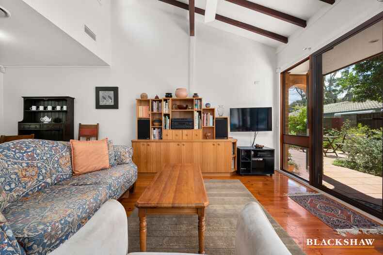 37 Barnet Close Phillip