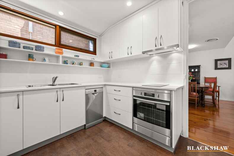 37 Barnet Close Phillip