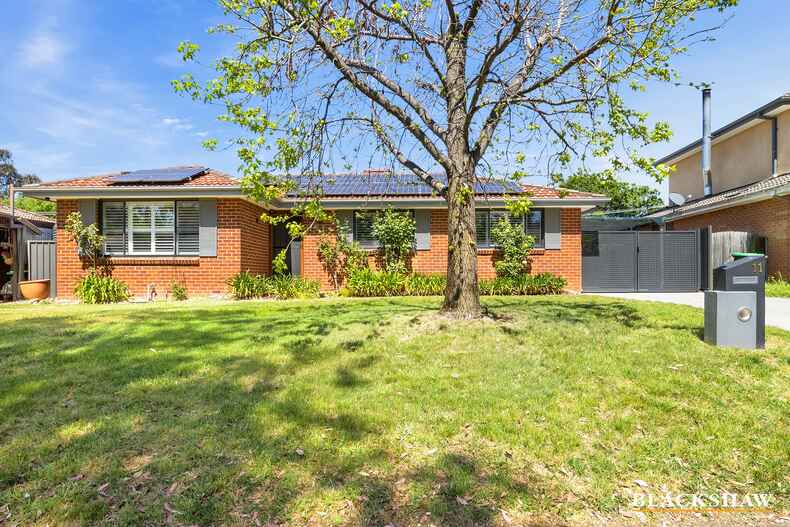 11 Gleeson Place Kambah