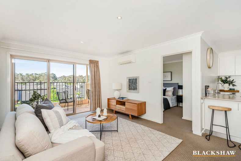 36/16 David Miller Crescent Casey 36/16 David Miller Crescent Casey