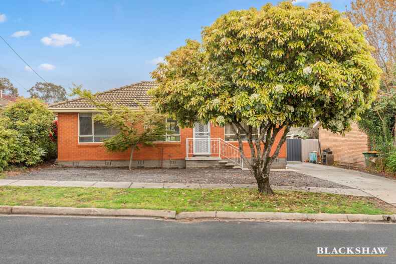 32 Christopher Crescent Queanbeyan 32 Christopher Crescent Queanbeyan