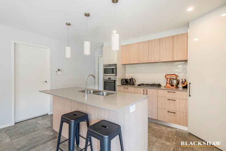 24 Harold White Avenue Coombs 24 Harold White Avenue Coombs