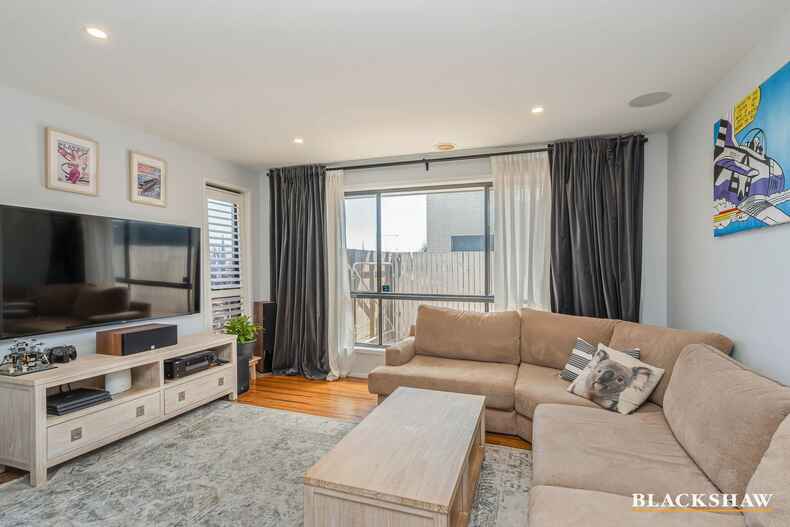 24 Harold White Avenue Coombs 24 Harold White Avenue Coombs