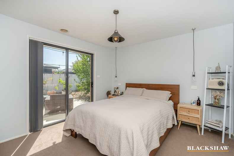 24 Harold White Avenue Coombs 24 Harold White Avenue Coombs